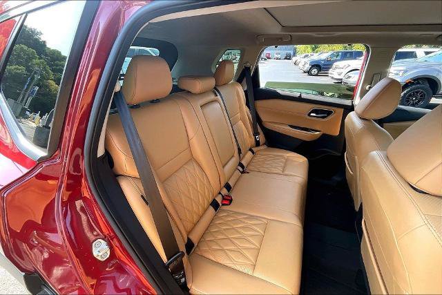 Used 2023 Nissan Rogue Platinum FWD image 27