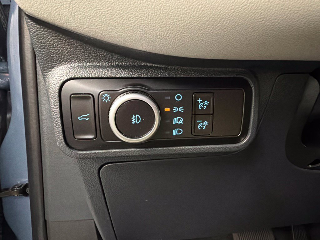 Certified 2025 Ford Explorer Active w/ Active Comfort Package AWD/4WD image 24