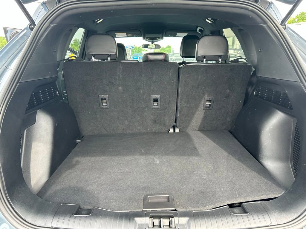 Certified 2025 Ford Escape ST-Line FWD image 29