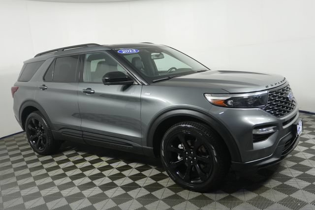 Certified 2023 Ford Explorer ST-Line w/ Class IV Trailer Tow Package AWD/4WD image 2