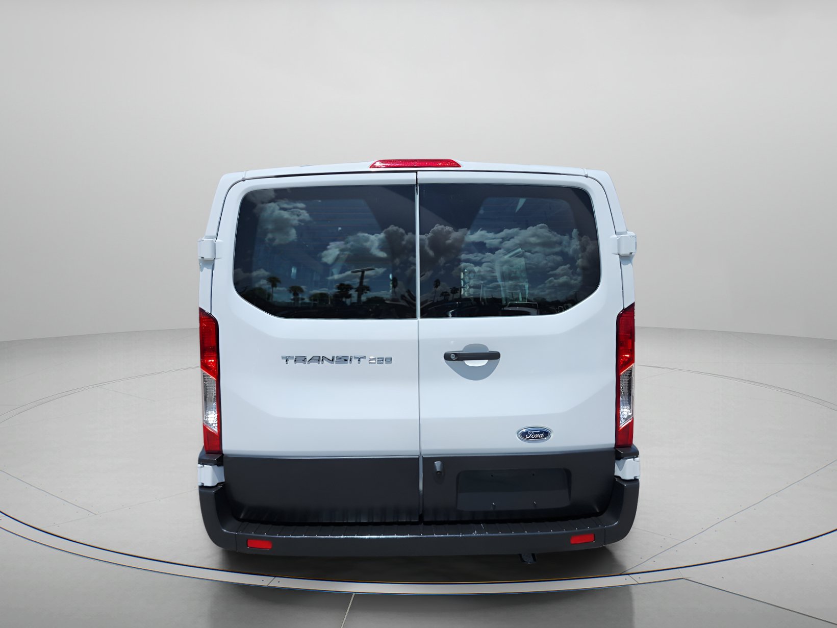 Certified 2025 Ford Transit 250 Low Roof w/ Exterior Upgrade Package RWD image 4