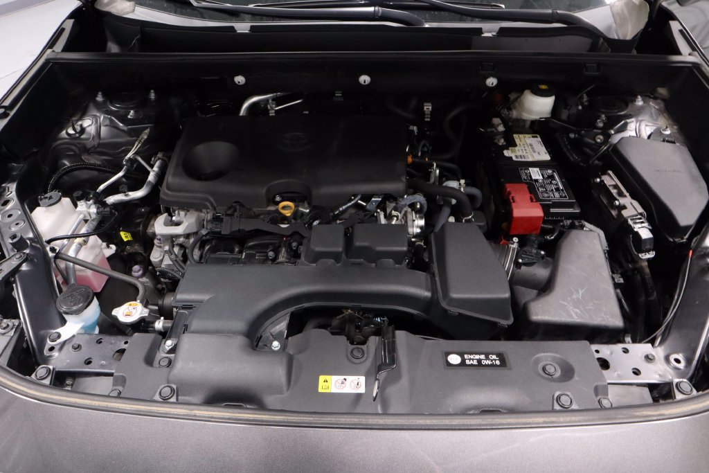 Used 2023 Toyota RAV4 LE AWD/4WD image 16