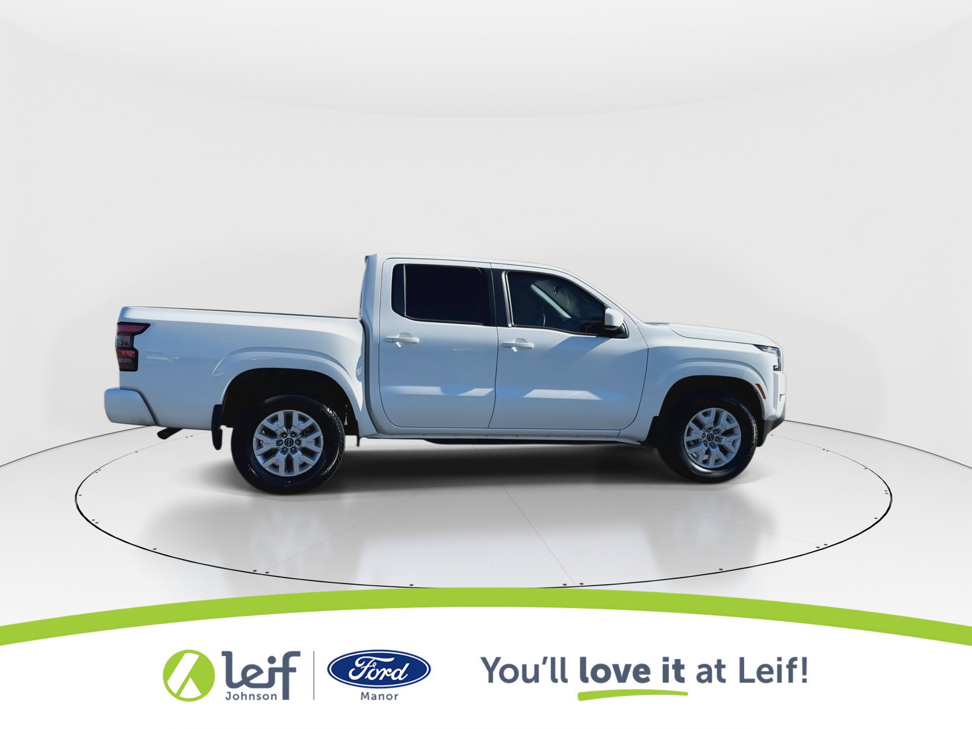 Used 2022 Nissan Frontier SV w/ Technology Package image 3