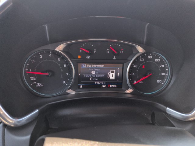 Used 2020 Chevrolet Equinox LT w/ Driver Convenience Package AWD/4WD image 36