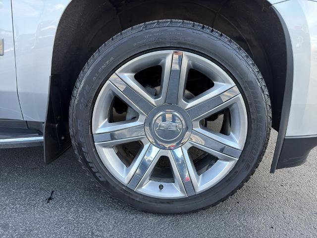 Used 2017 Cadillac Escalade Luxury image 5