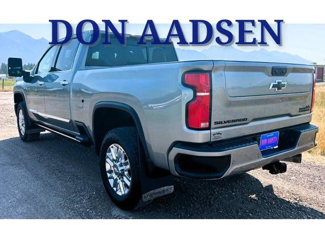 Used 2024 Chevrolet Silverado 2500 High Country w/ LPO, Dark Essentials Package AWD/4WD image 6