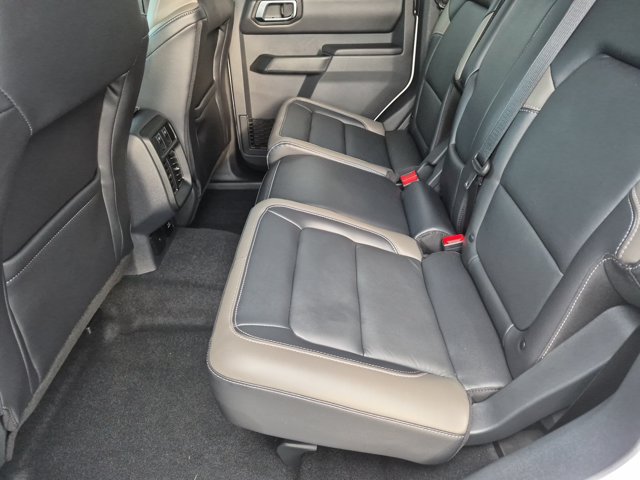 Certified 2025 Ford Bronco Outer Banks w/ Sasquatch Package AWD/4WD image 21