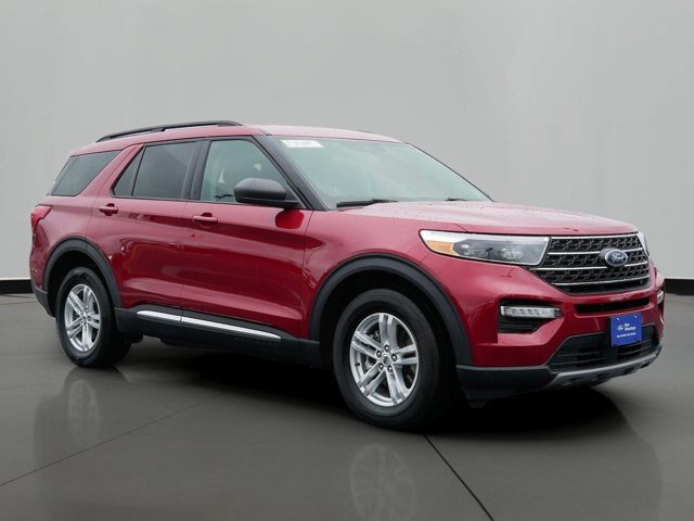 Certified 2023 Ford Explorer XLT w/ Equipment Group 202A AWD/4WD image 4