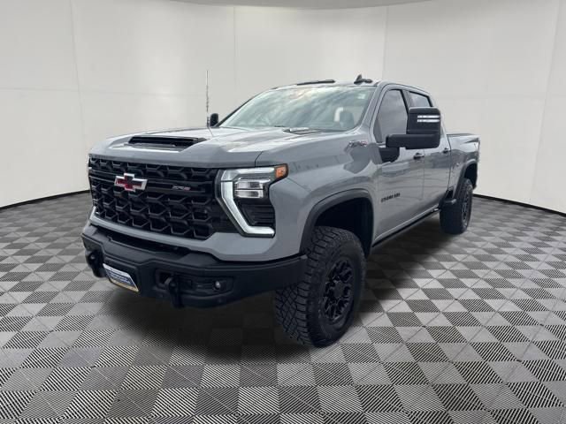 Used 2025 Chevrolet Silverado 2500 ZR2 w/ ZR2 Bison Edition image 8