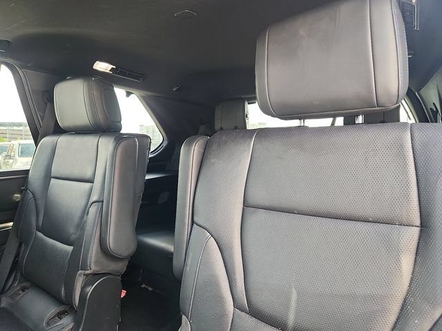 Used 2024 Toyota Sequoia Platinum AWD/4WD image 25