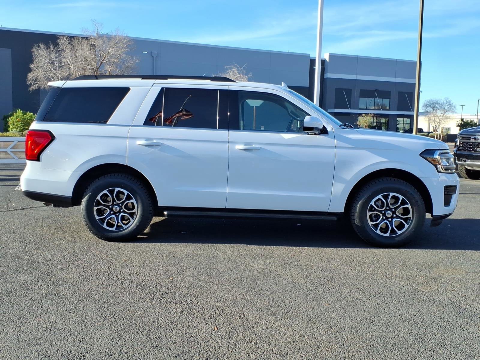 Certified 2024 Ford Expedition XLT image 2