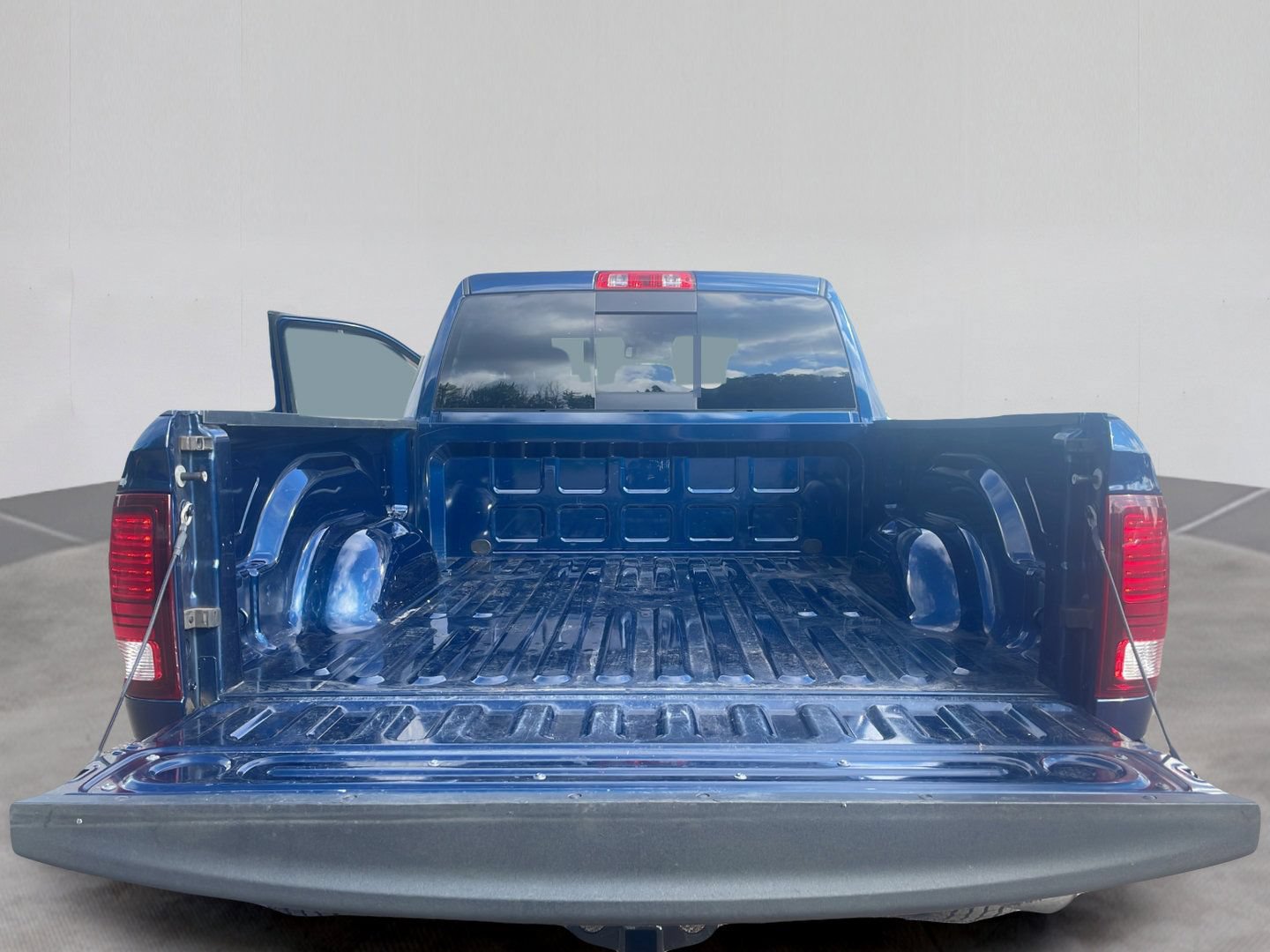 Used 2020 RAM 1500 Warlock w/ Electronics Group AWD/4WD image 14
