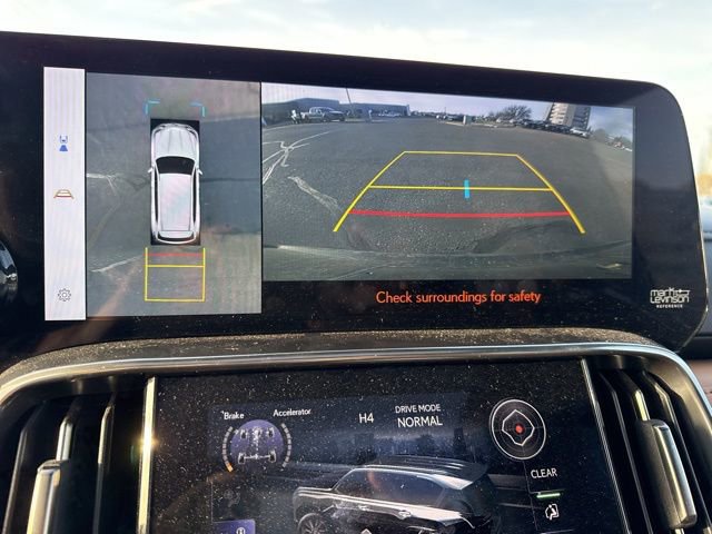 Used 2023 Lexus LX 600 4WD w/ Accessory Package (Z1) image 19