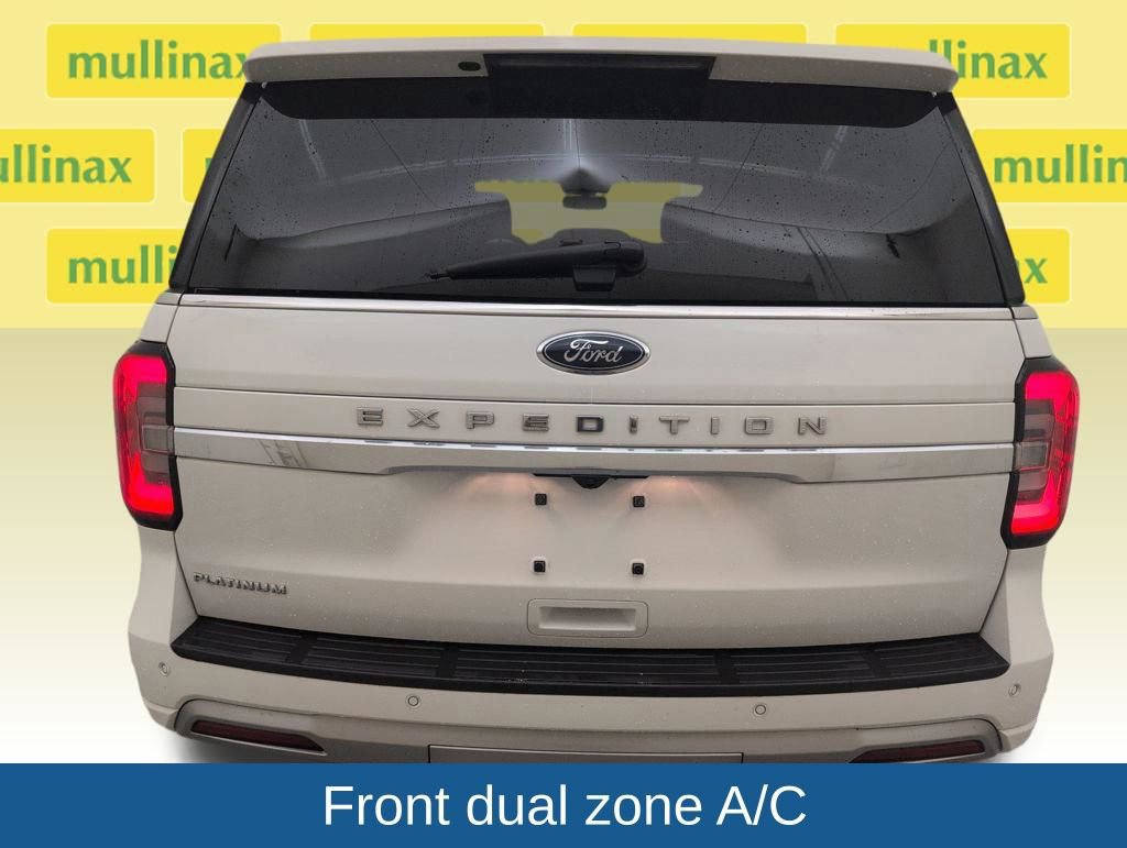 Certified 2023 Ford Expedition Platinum image 3