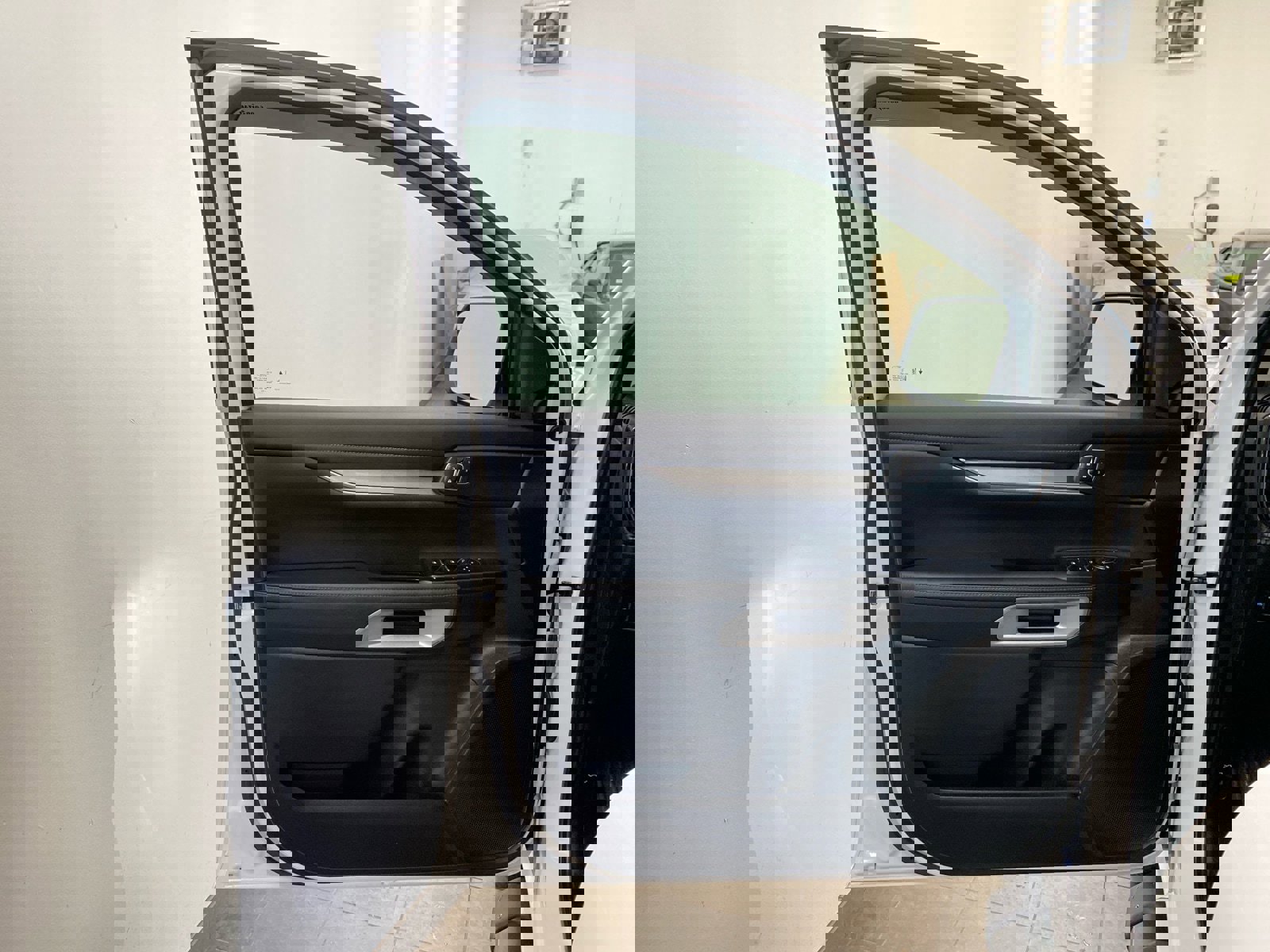 Certified 2024 Ford Ranger Lariat w/ FX4 Off-Road Package image 14