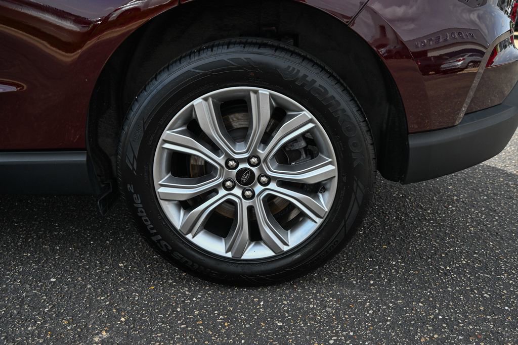 Certified 2024 Ford Edge Titanium w/ Class II Trailer Tow Package AWD/4WD image 13