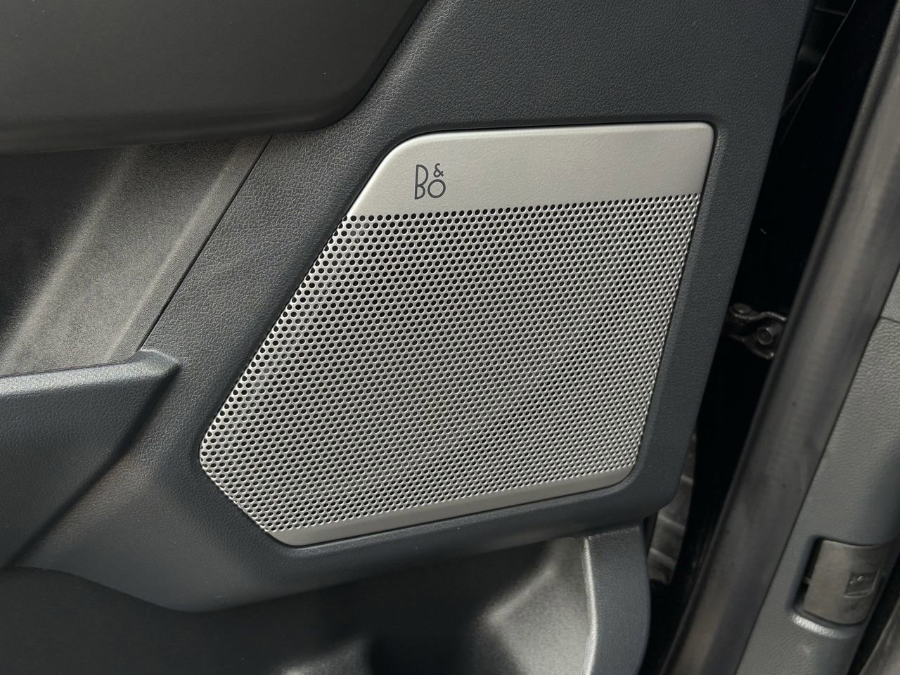 Certified 2024 Ford F150 Lariat w/ Bed Utility Package image 27