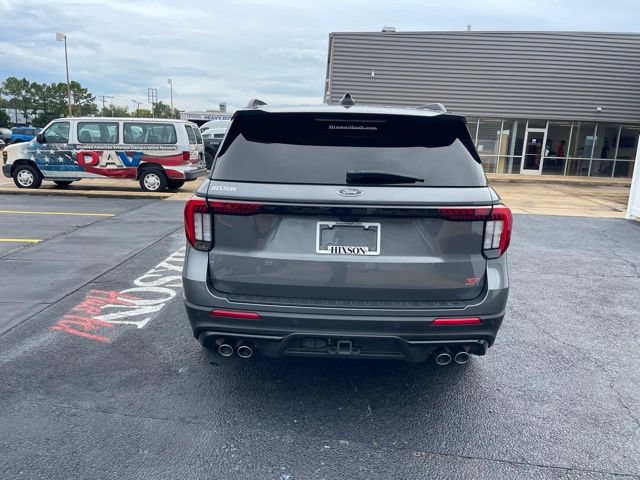 Certified 2025 Ford Explorer ST RWD image 6