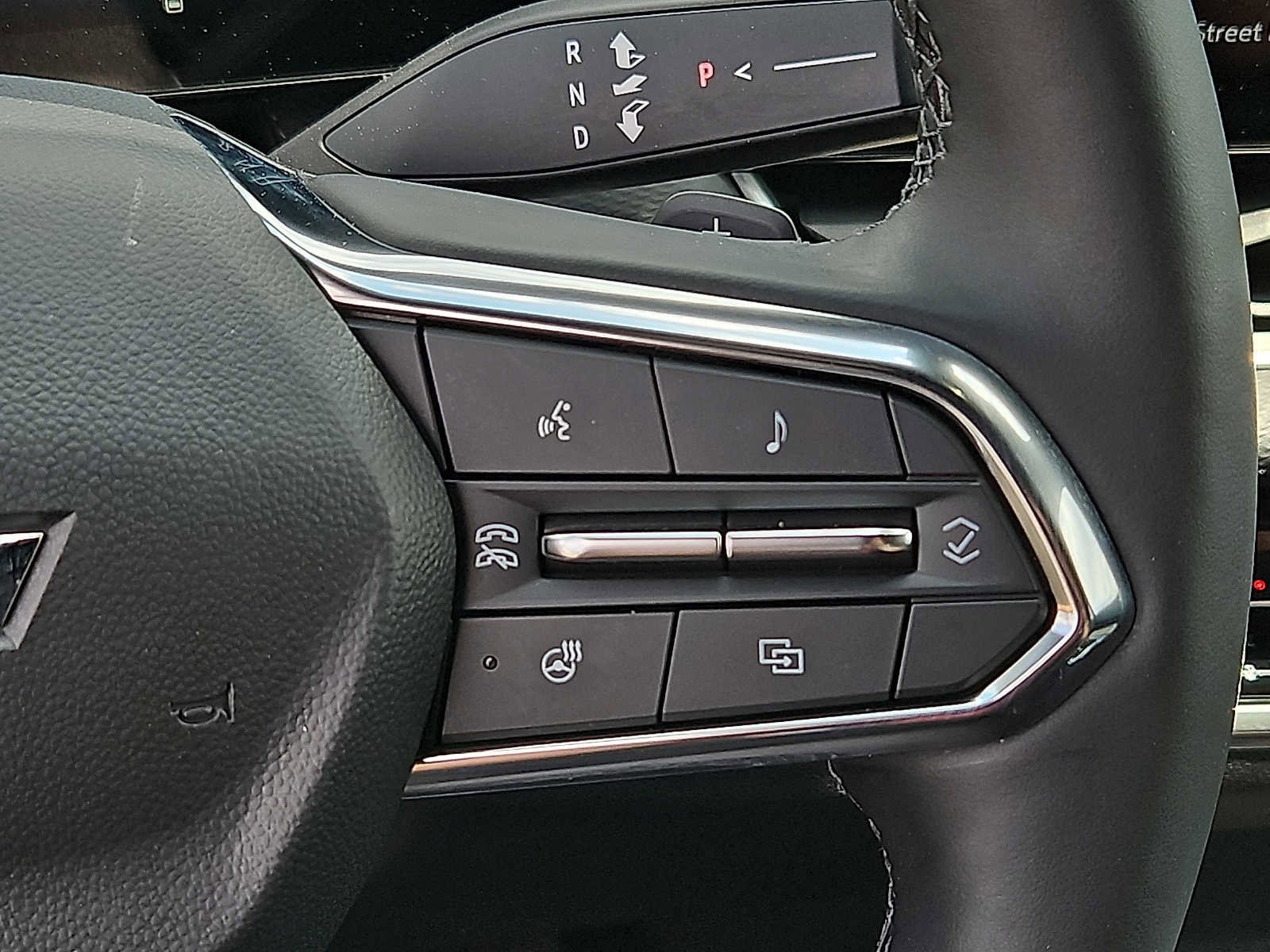 Used 2025 Chevrolet Equinox LT w/ Convenience Package II AWD/4WD image 21
