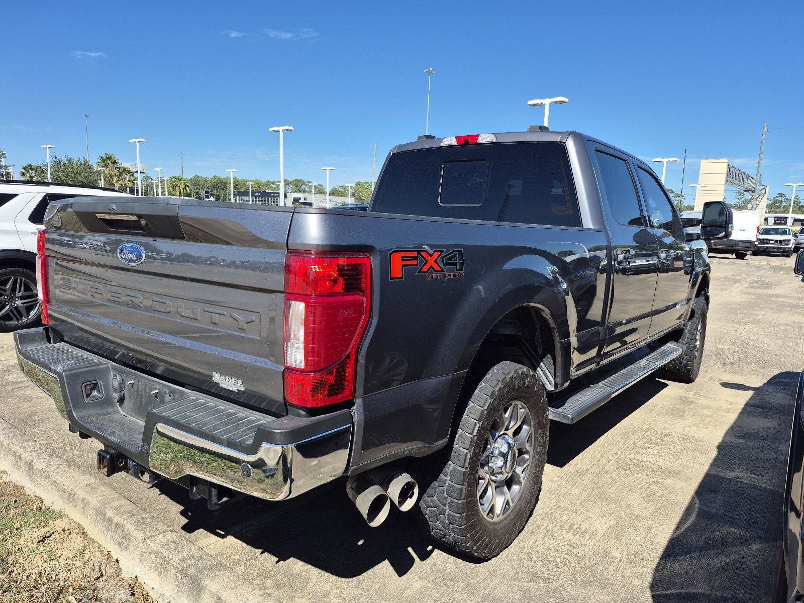 Certified 2022 Ford F250 Lariat w/ Lariat Ultimate Package AWD/4WD image 4