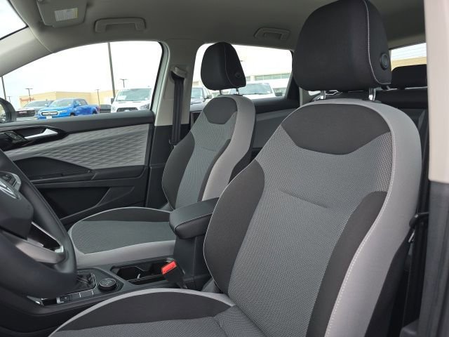 Used 2022 Volkswagen Taos S image 13