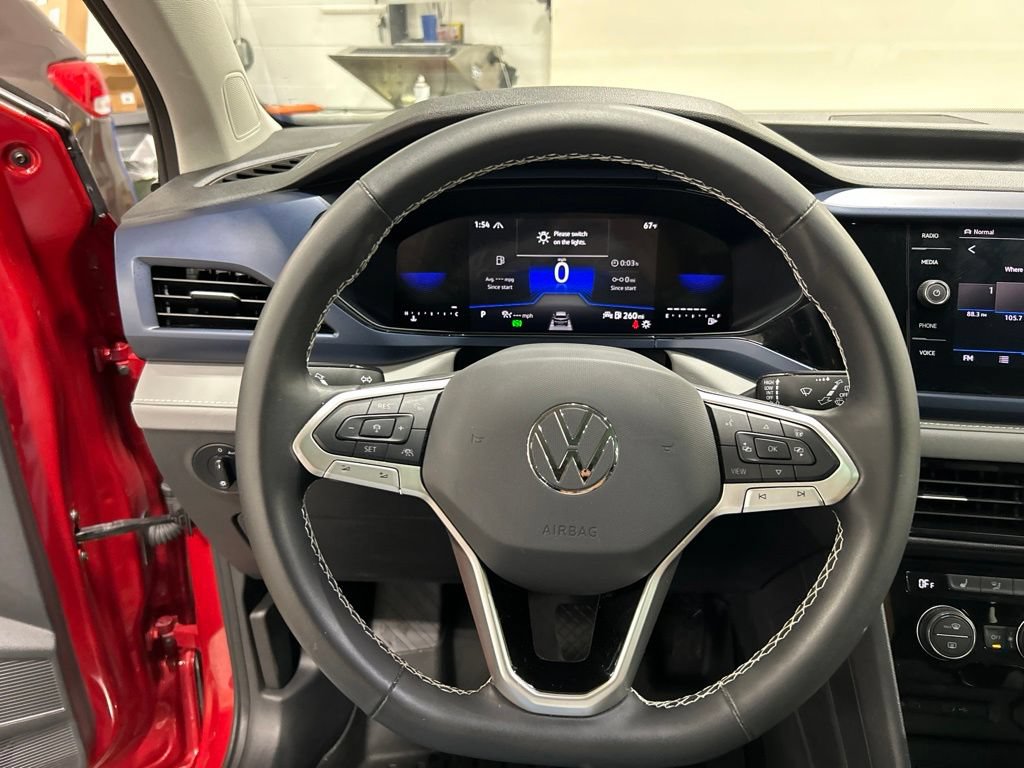 Used 2024 Volkswagen Taos SE AWD/4WD image 14