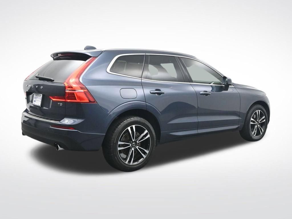 Used 2021 Volvo XC60 T5 Momentum w/ Protection Package Premier FWD image 6