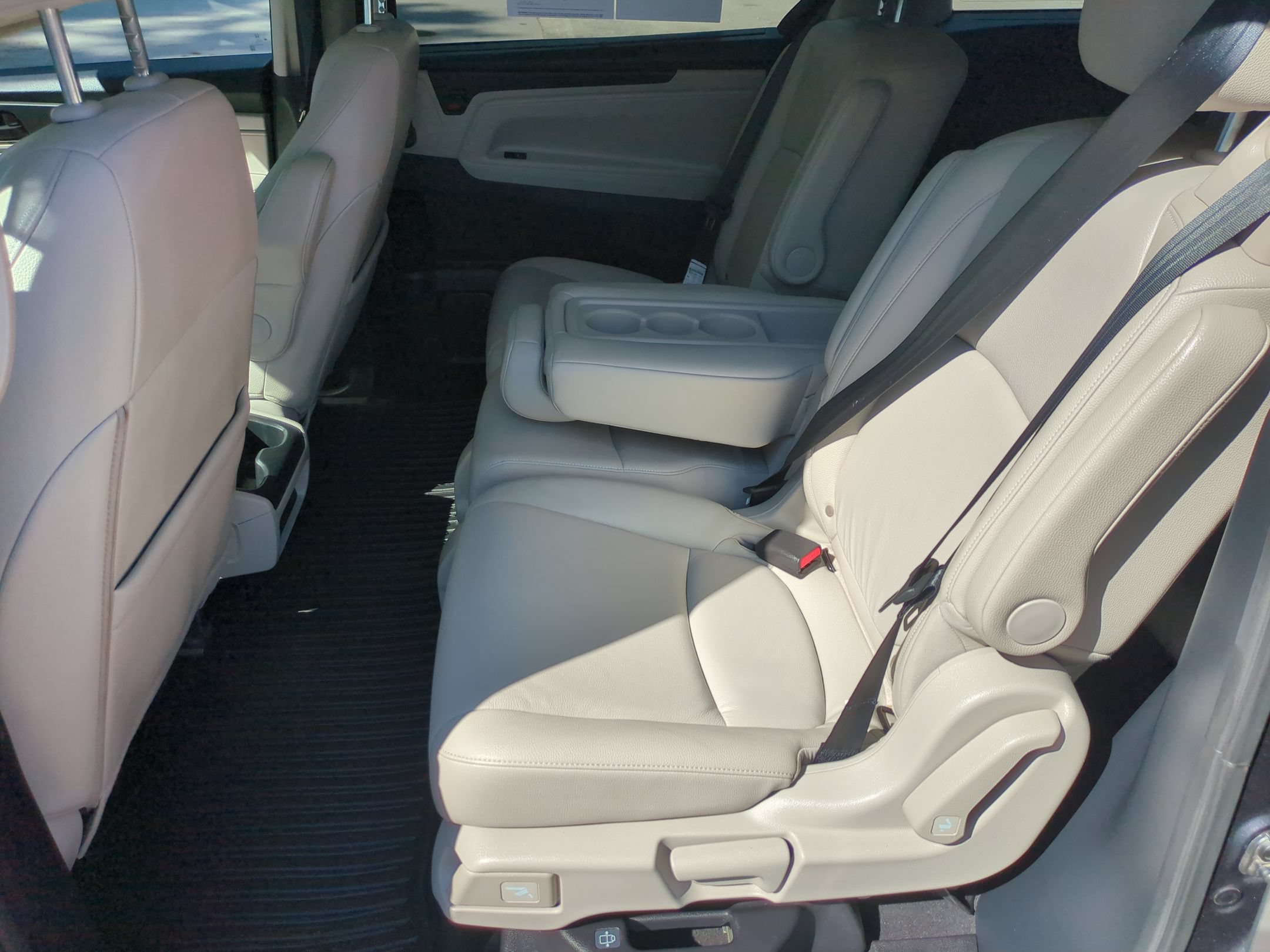 Used 2025 Honda Odyssey EX-L image 27