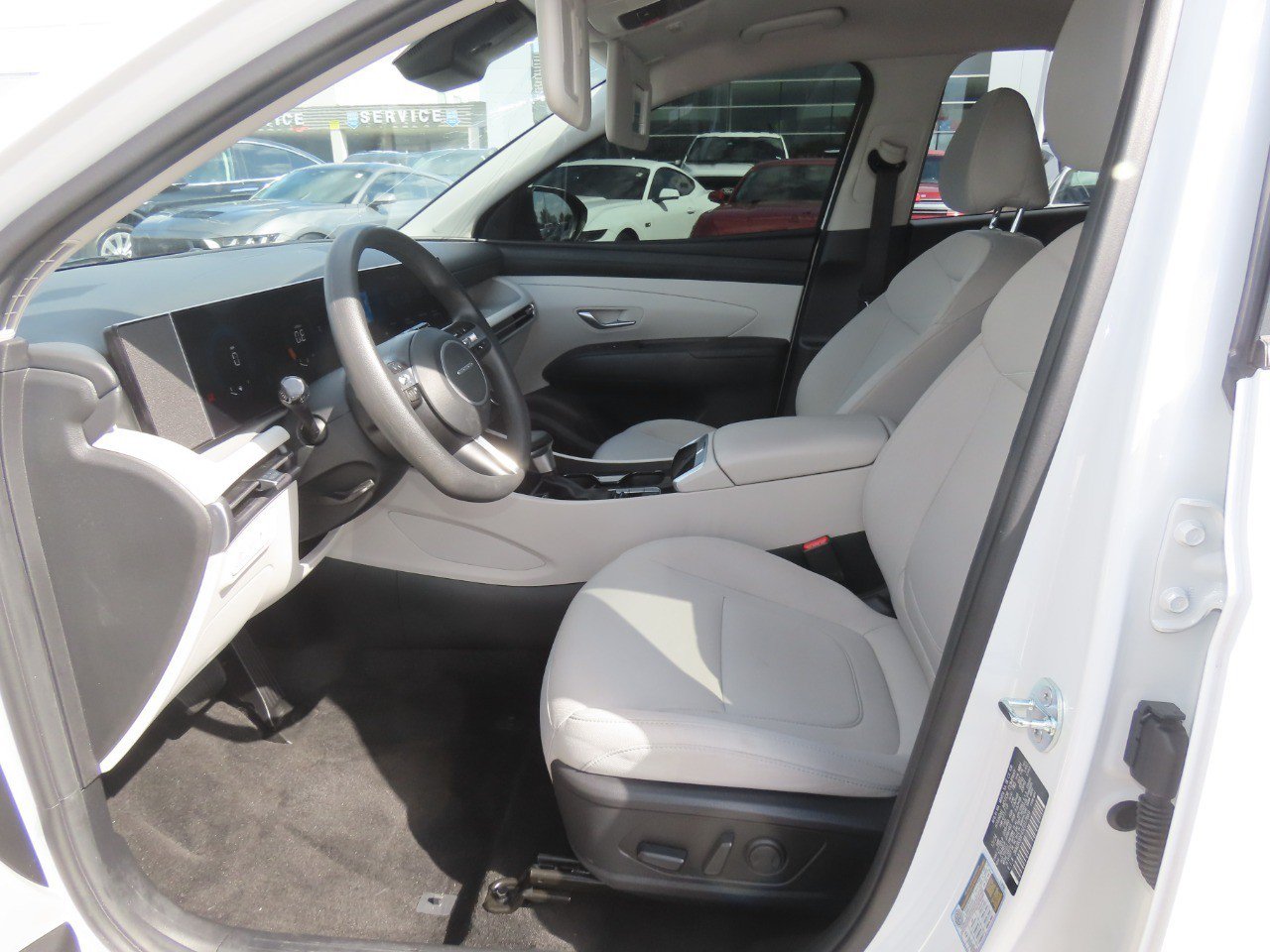 Used 2025 Hyundai Tucson SEL FWD image 24
