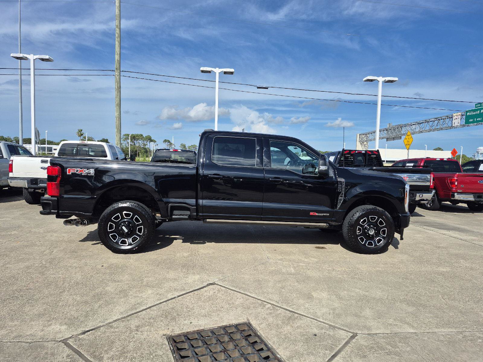 Certified 2025 Ford F250 Platinum AWD/4WD image 17