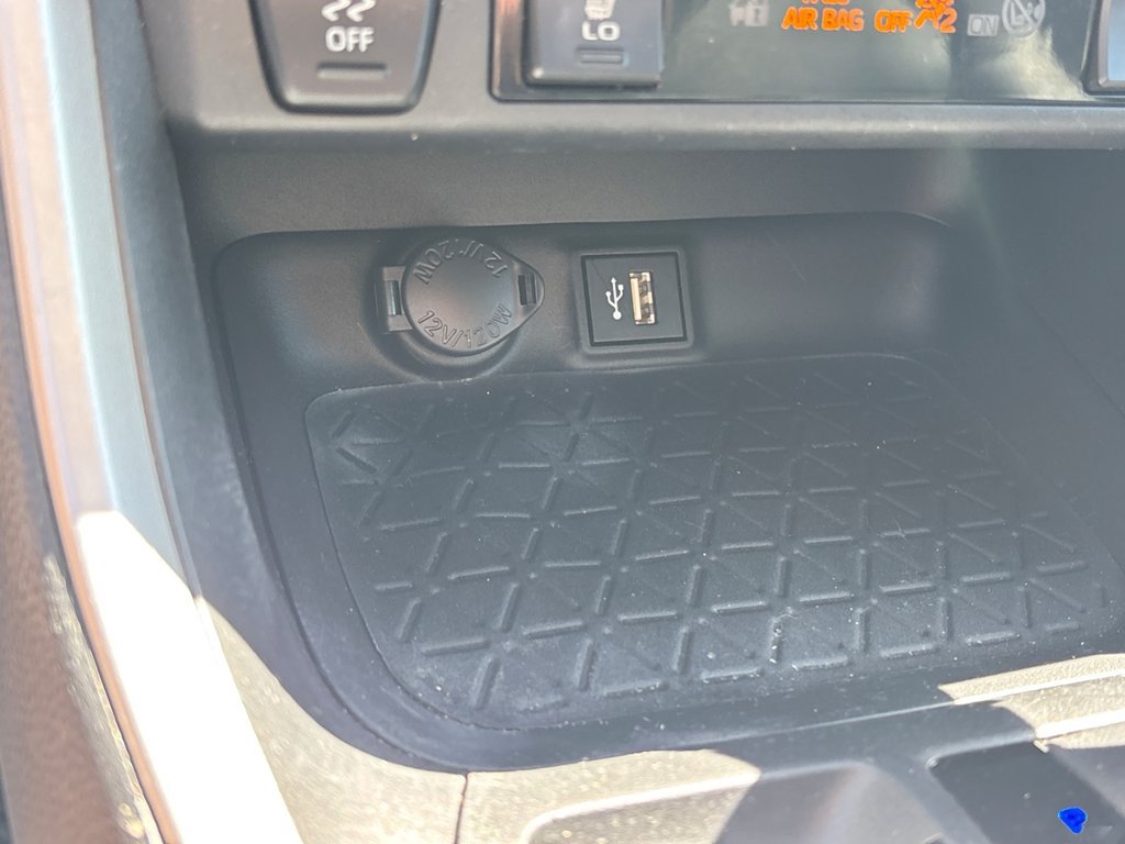Used 2023 Toyota RAV4 XLE Premium AWD/4WD image 36