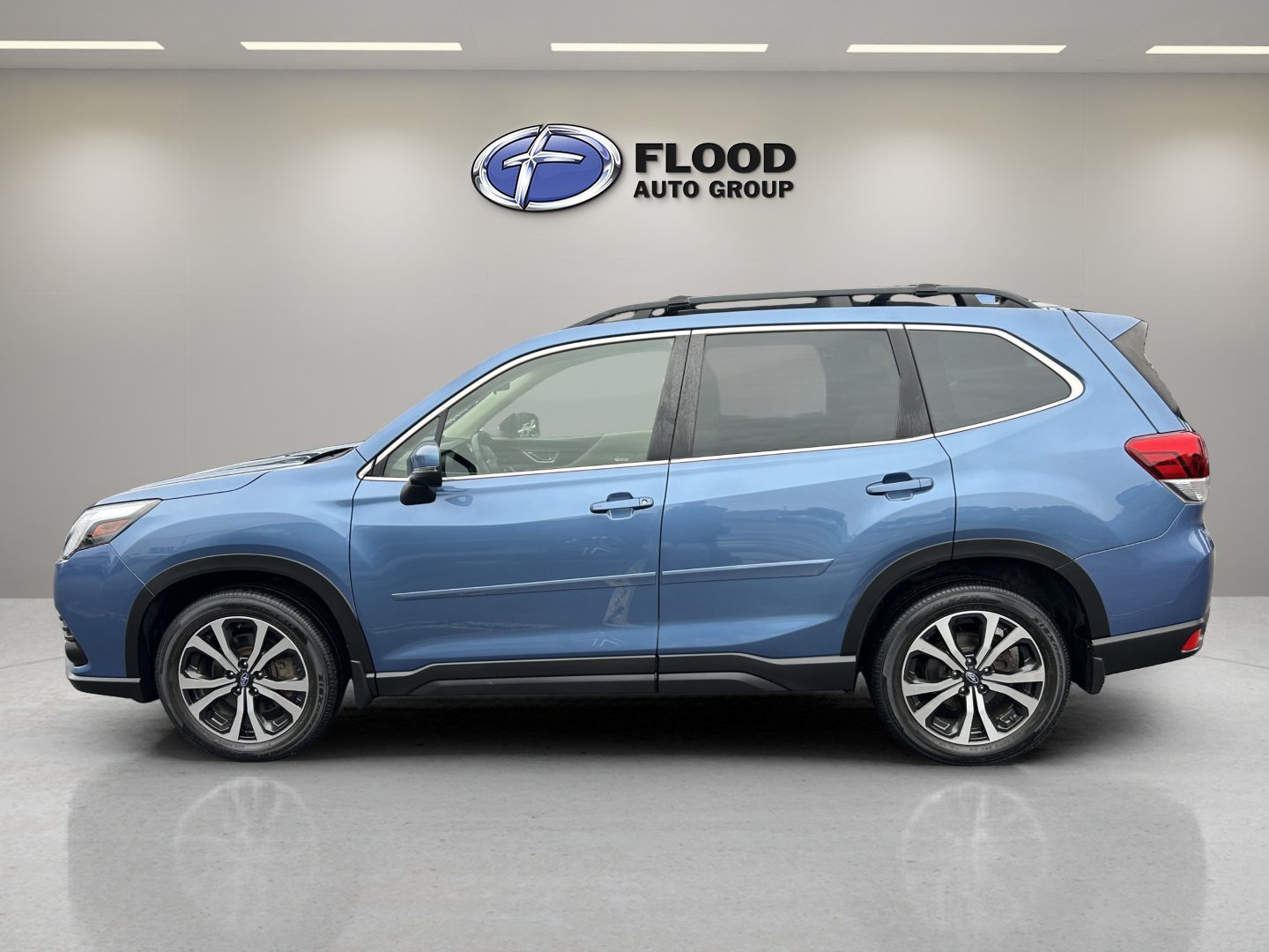 Used 2023 Subaru Forester Limited AWD/4WD image 5