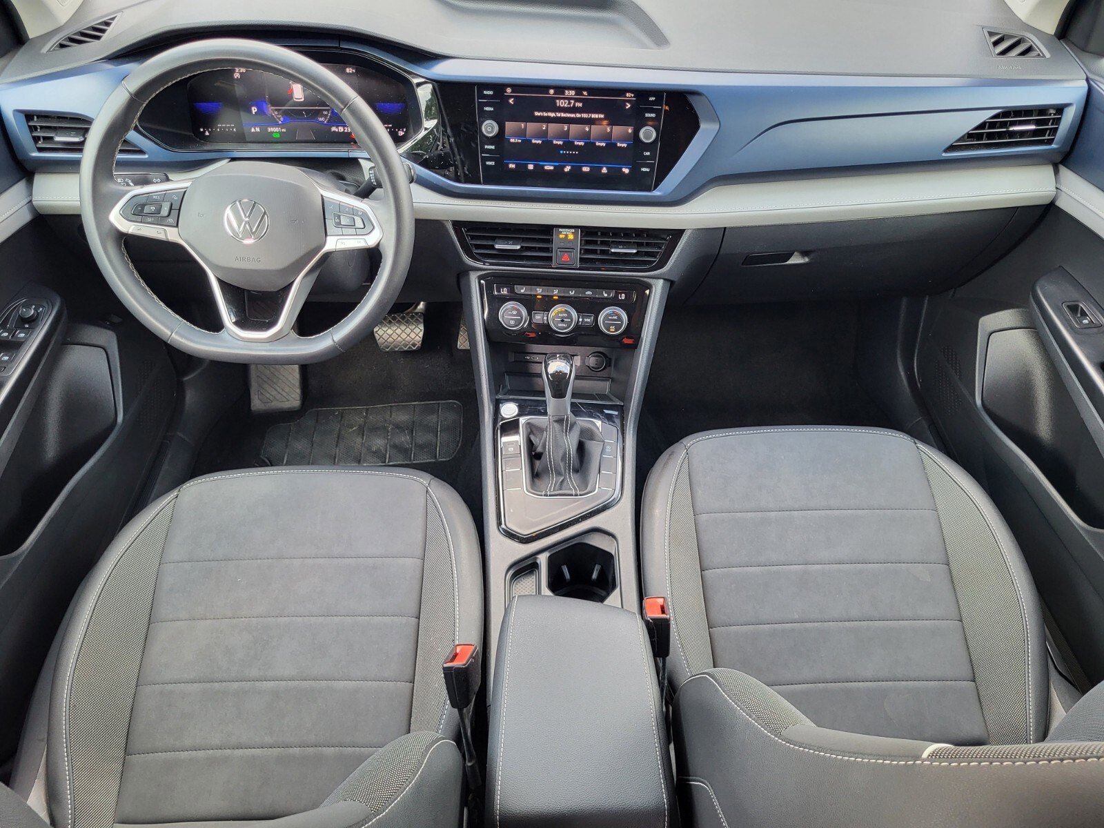 Used 2024 Volkswagen Taos SE FWD image 13