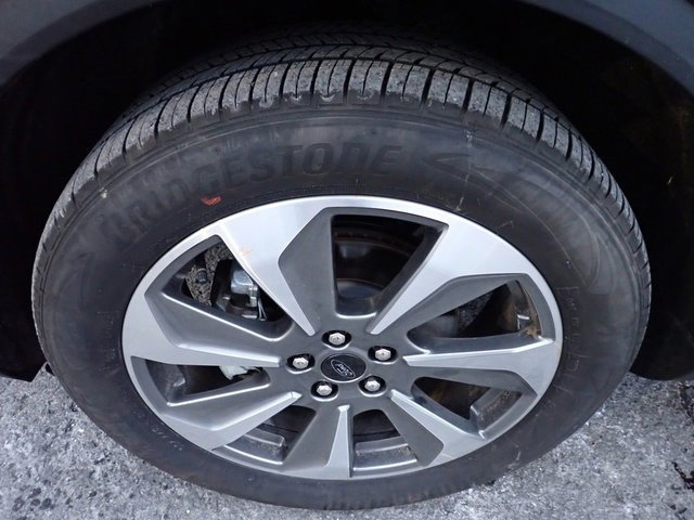 Certified 2025 Ford Escape Platinum image 12