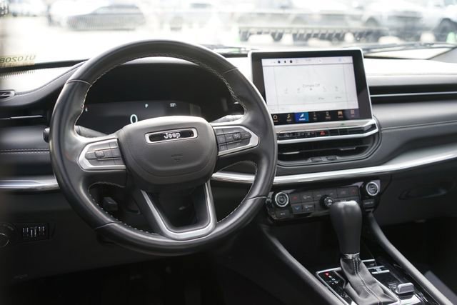 Used 2022 Jeep Compass High Altitude image 11