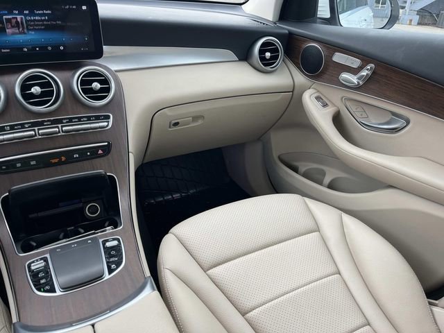 Used 2021 Mercedes-Benz GLC 300 GLC 300 image 16