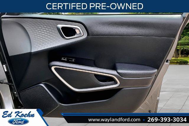 Used 2023 Kia Soul LX w/ Option Group 015 FWD image 24
