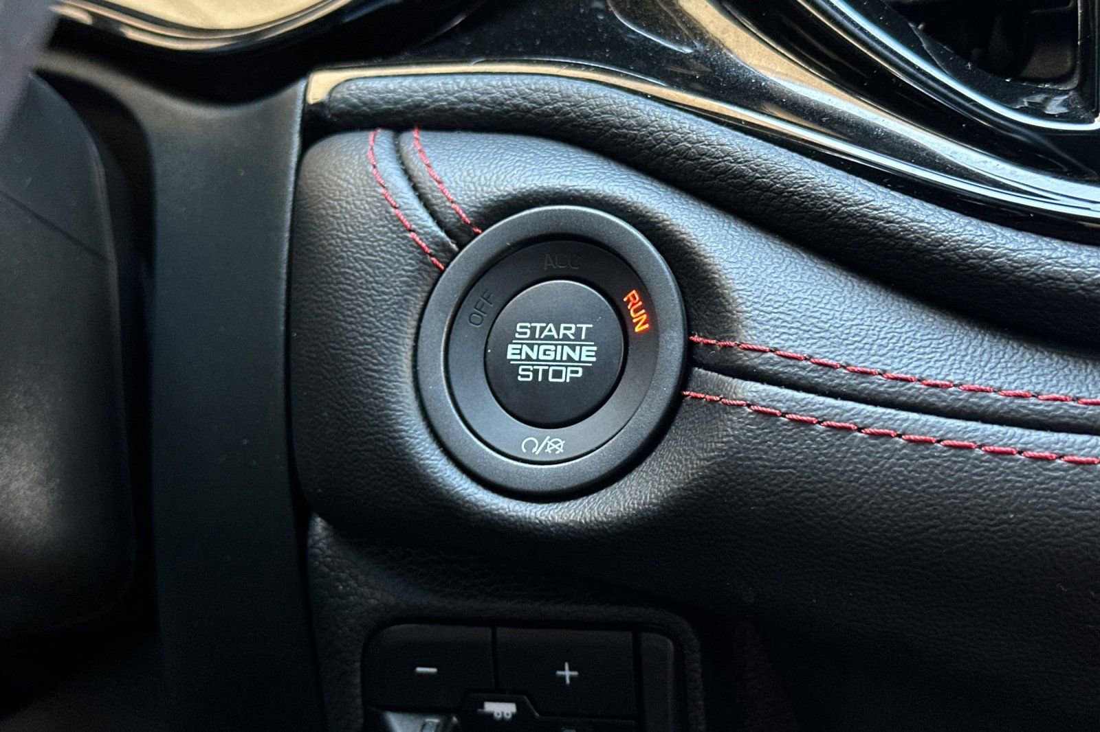 Used 2025 Dodge Durango GT AWD/4WD image 23