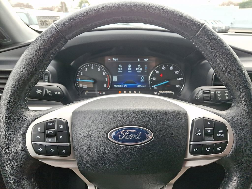 Certified 2021 Ford Explorer XLT w/ Equipment Group 202A image 20