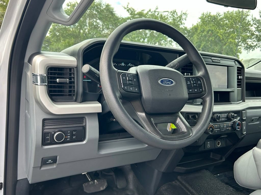Certified 2026 Ford F250 XL AWD/4WD image 35