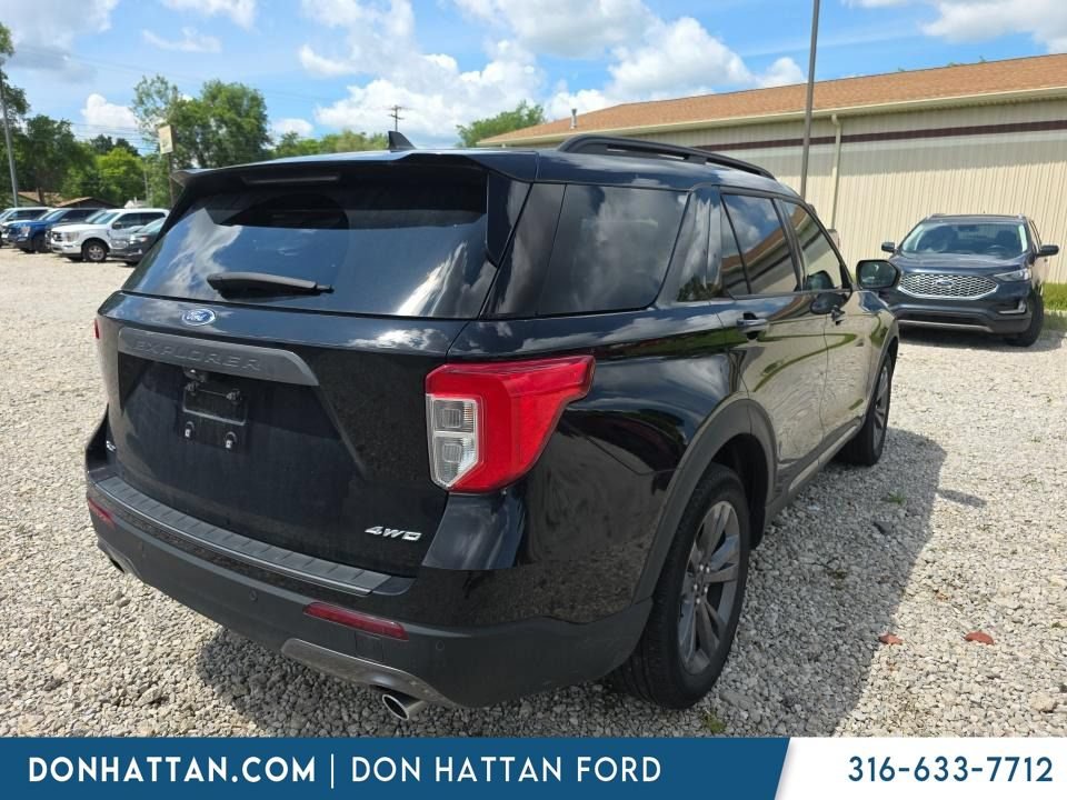 Certified 2023 Ford Explorer XLT w/ Equipment Group 202A AWD/4WD image 5