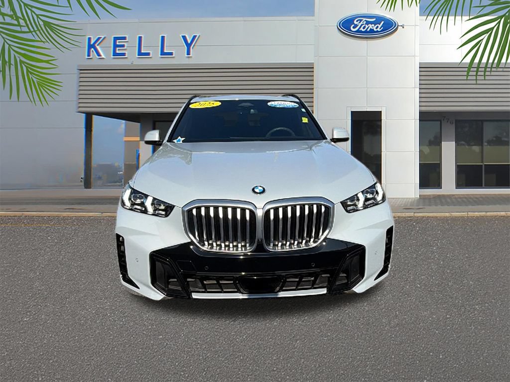 Used 2025 BMW X5 xDrive40i w/ M Sport Package AWD/4WD image 8