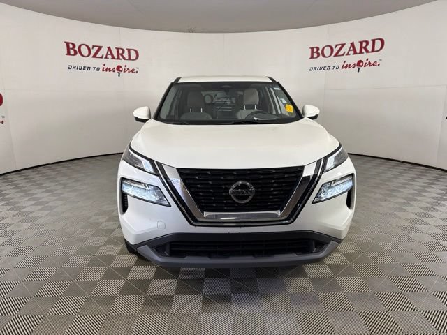 Used 2021 Nissan Rogue SV FWD image 2