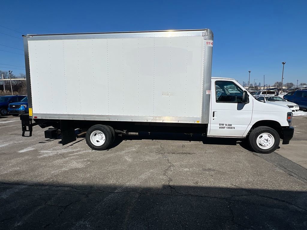 Certified 2024 Ford E-450 and Econoline 450 Super Duty w/ Power Windows & Locks Group image 5