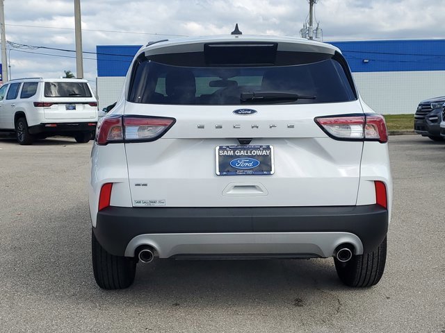 Certified 2022 Ford Escape SE image 3