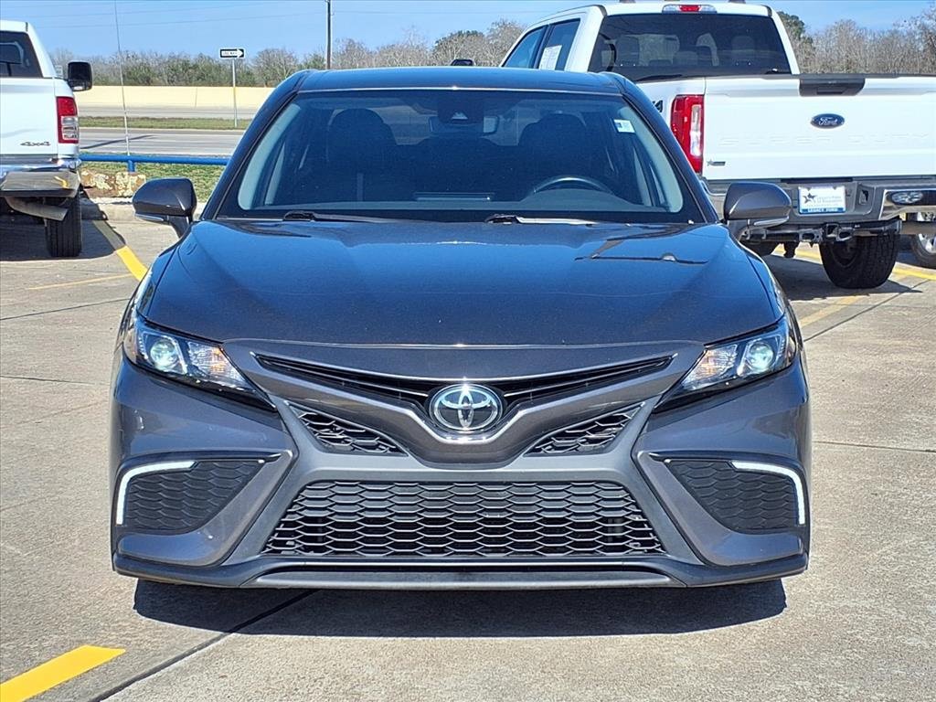Used 2023 Toyota Camry SE image 6