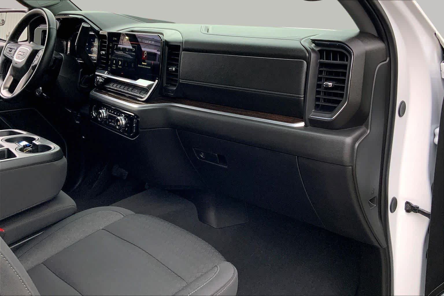 Used 2024 GMC Sierra 1500 Elevation RWD image 18