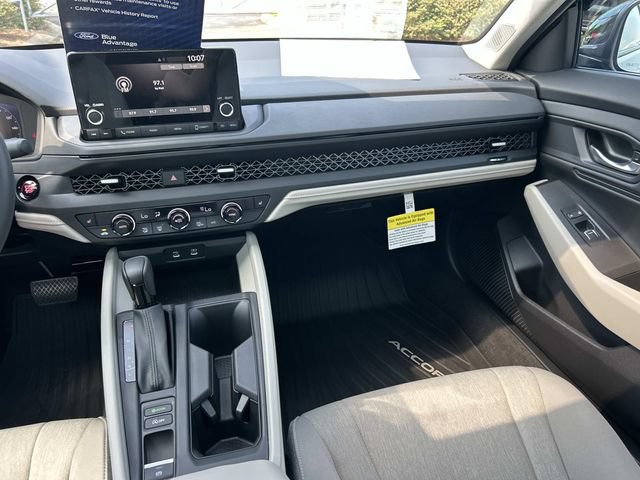 Used 2025 Honda Accord SE image 14