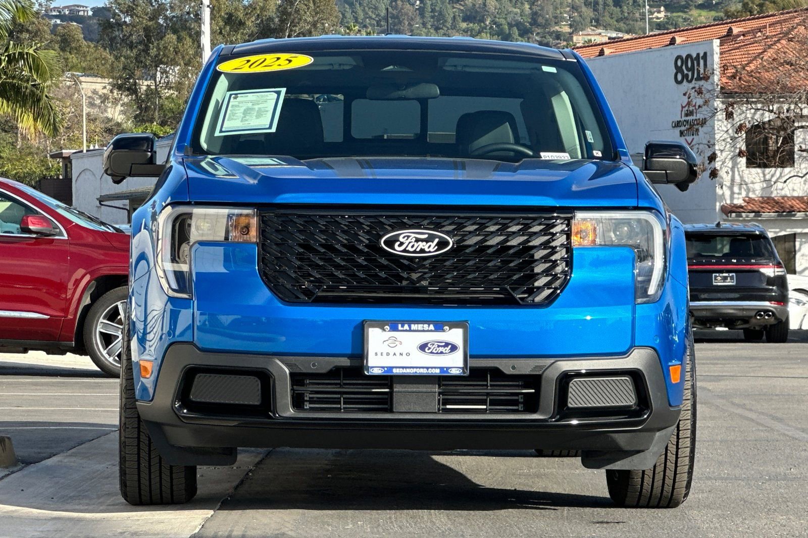 Certified 2025 Ford Maverick Lariat w/ Black Appearance Package AWD/4WD image 8