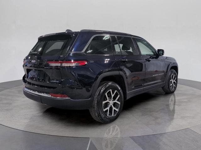 Used 2024 Jeep Grand Cherokee Limited image 5
